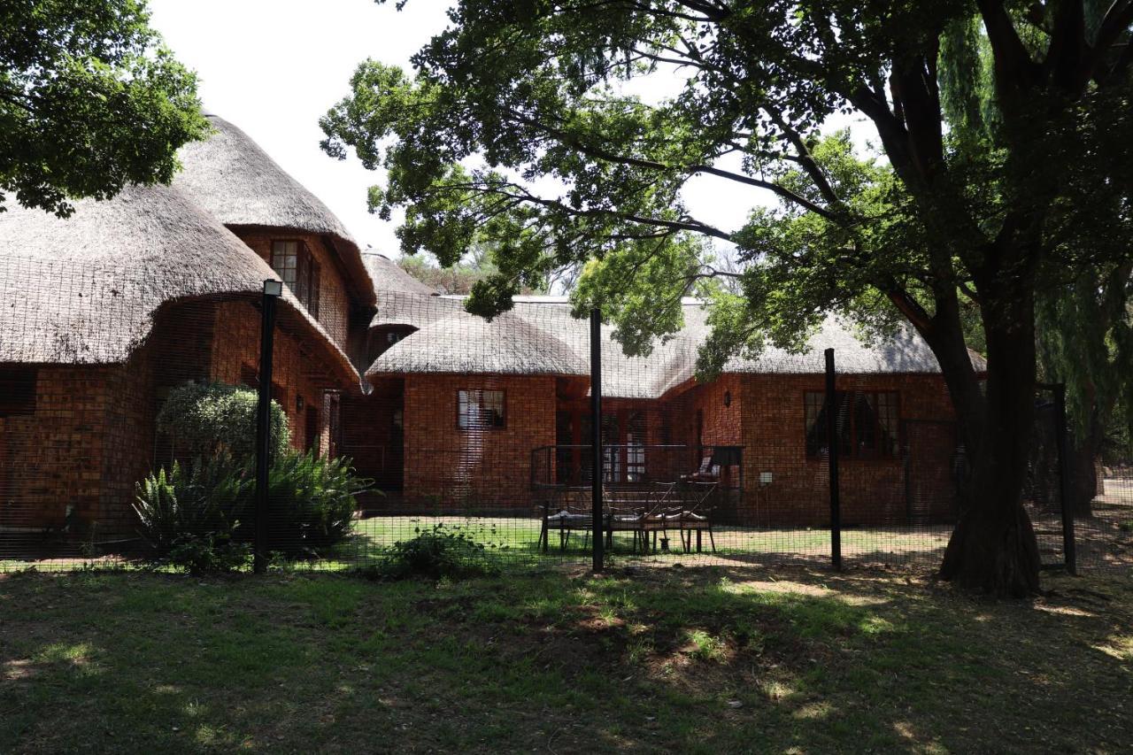 Khaya Africa Guesthouse Midrand Exterior photo